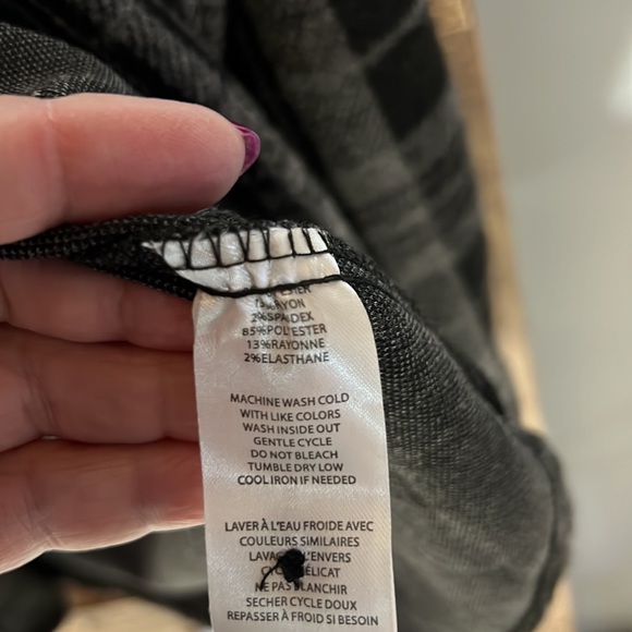 Beach lunch lounge lightweight  graphite black shacket. - Picture 6 of 6